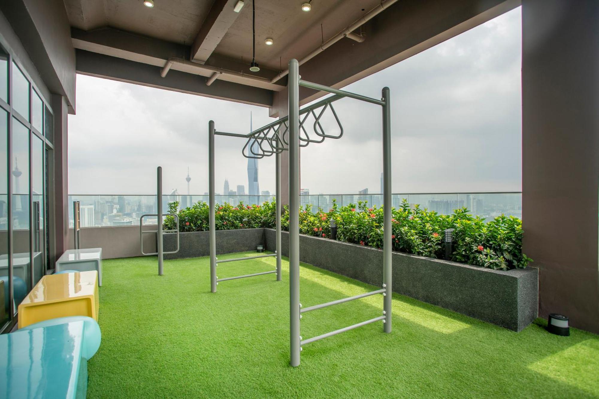 Riveria City Near Kl Sentral With 118 View Sky Infinity Pool By Cobnb Kuala Lumpur Exteriör bild